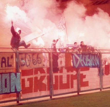 Groupe décision en feu à Nimes.jpg