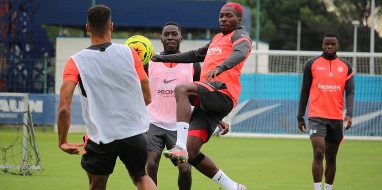 Oyongo | AllezPaillade.com
