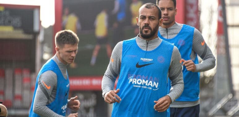 Vitorino Hilton ( 4 - Montpellier ) - Echauffement - FOOTBALL : Brest vs Montpellier - Ligue 1 - Brest - 20/12/2020 Fede | AllezPaillade.com
