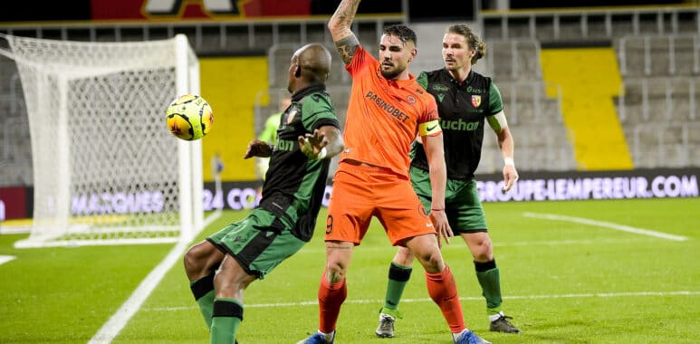 Andy Delort (MHSC) vs Gael Kakuta (RC Lens) FOOTBALL : RC Lens vs Montpellier - Ligue1 Uber Eats - 12/12/2020 JBAutissi | AllezPaillade.com