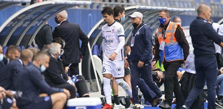 expulsion de Matheus Thuler (MHSC) FOOTBALL : ESTAC vs MHSC - 19/09/2021 JBAutissier/Panoramic PUBLICATIONxNOTxINxFRAxIT | AllezPaillade.com