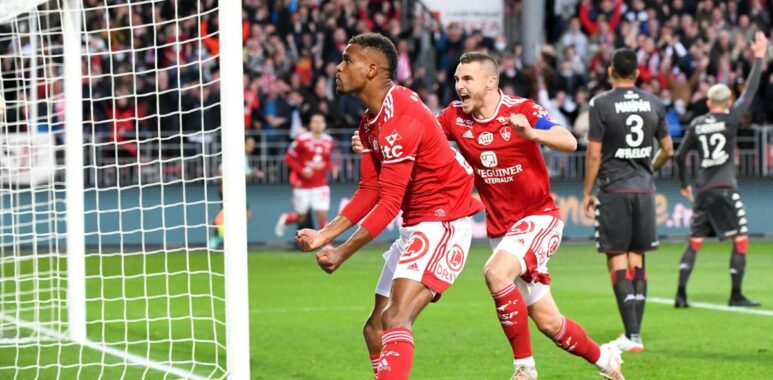 1200-L-brest-monaco-victoire-et-leon-de-ralisme-des-bretons-face-aux-mongasques | AllezPaillade.com Steve Mounié