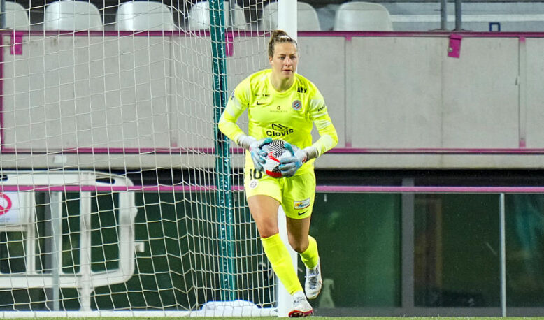 F&eacute;minines, Marie Petiteau