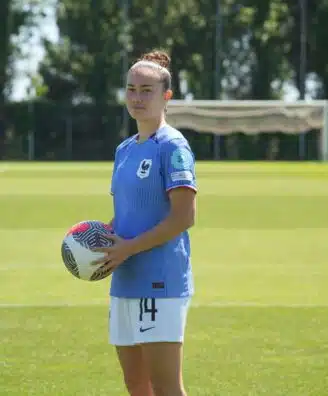 F&eacute;minines, Elisa Rambaud