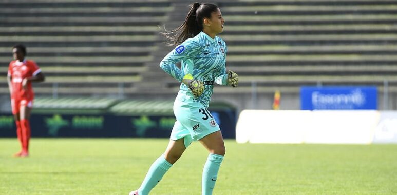 Féminines, Coralie Houamria | AllezPaillade.com Féminines, Coralie Houamria