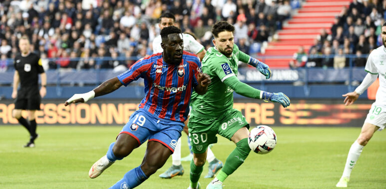 Alexandre Mendy Larsonneur Stade Malherbe Caen v Association Sportive Saint-Etienne - Ligue 2 BKT | AllezPaillade.com