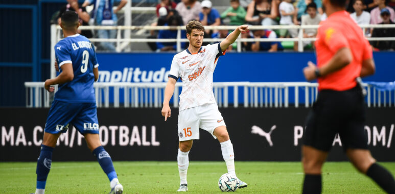 Julien Laporte ESTAC Troyes v Montpellier Herault SC - Ligue 2 BKT 20252026 | AllezPaillade.com