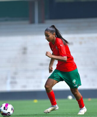 Féminines, Inès Aboucharif