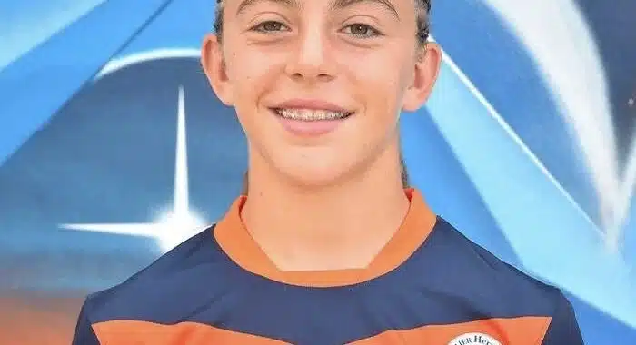 F&eacute;minines, Anna Rose Humbert