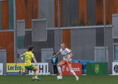 F&eacute;minines, Grace Gillard