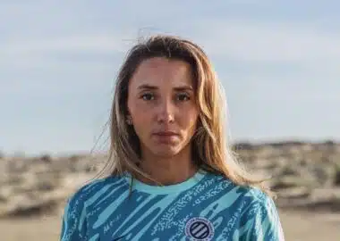 F&eacute;minines, Chlo&eacute; N'Gazi