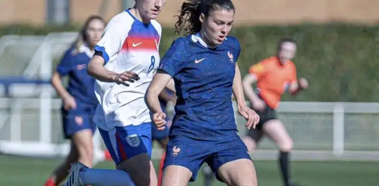 F&eacute;minines, Judith Coquet