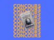 Blue promotional graphic with repeated orange 'CONCOURS' text and a diagonal plastic trading card featuring a man in a suit.