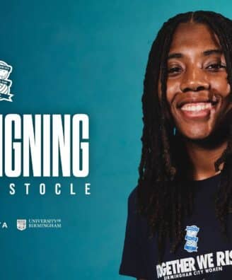 IMG_5276 | AllezPaillade.com Smiling woman with dreadlocks in a navy shirt against a teal background, large 'NEW SIGNING' text and team logos nearby.